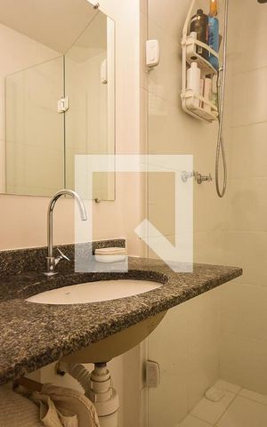 Apartamento à venda com 57m², 2 quartos e 1 vaga Apartamento à venda com 57m², 2 quartos e 1 vagaBanheiro