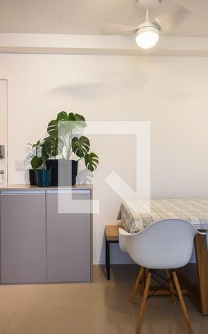 Apartamento à venda com 57m², 2 quartos e 1 vaga Apartamento à venda com 57m², 2 quartos e 1 vagaSala de Jantar