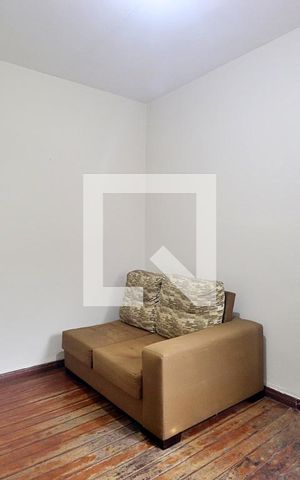 Casa para alugar com 150m², 2 quartos e sem vagaSala