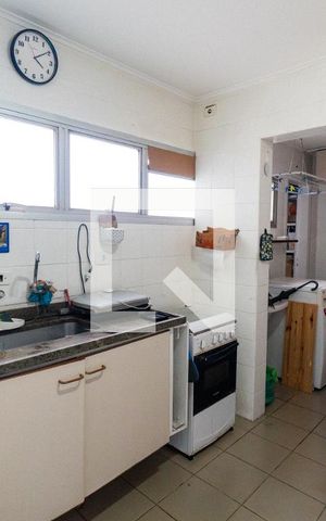 Apartamento à venda com 105m², 3 quartos e 2 vagas Apartamento à venda com 105m², 3 quartos e 2 vagasCozinha