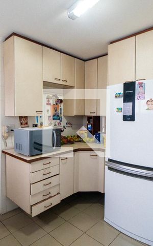 Apartamento à venda com 105m², 3 quartos e 2 vagas Apartamento à venda com 105m², 3 quartos e 2 vagasCozinha