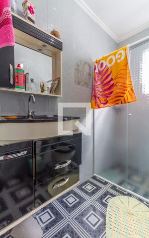 Casa à venda com 175m², 5 quartos e 2 vagas Casa à venda com 175m², 5 quartos e 2 vagasBanheiro