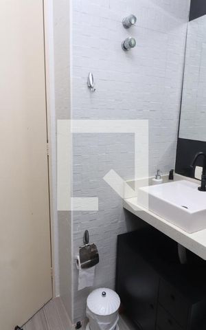 Casa à venda com 567m², 8 quartos e 2 vagasBanheiro 2