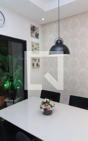 Casa à venda com 567m², 8 quartos e 2 vagasCozinha
