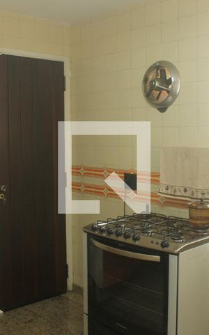 Casa à venda com 156m², 3 quartos e 2 vagasCozinha