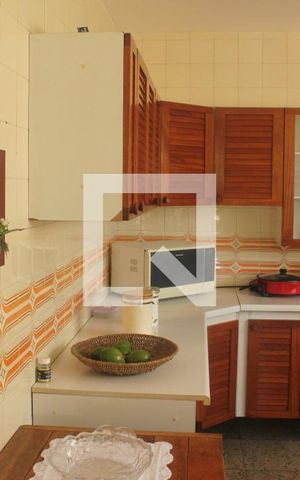 Casa à venda com 156m², 3 quartos e 2 vagasCozinha