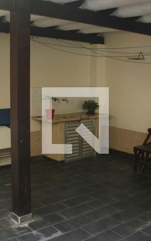 Casa à venda com 156m², 3 quartos e 2 vagasChurrasqueira