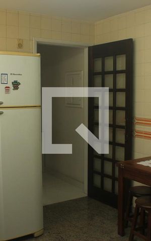 Casa à venda com 156m², 3 quartos e 2 vagasCozinha