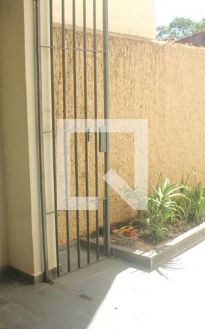 Casa à venda com 156m², 3 quartos e 2 vagasÁrea de Serviço