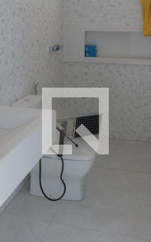Casa à venda com 360m², 5 quartos e 4 vagasbanheiro social