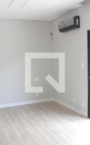 Casa à venda com 360m², 5 quartos e 4 vagassuite 02