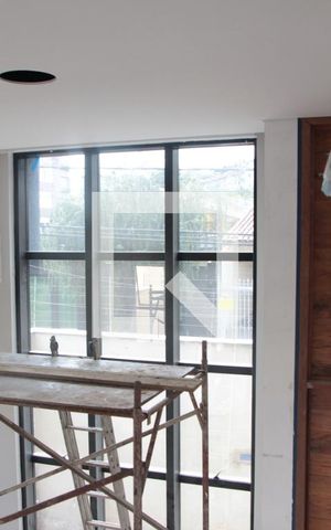 Casa à venda com 360m², 5 quartos e 4 vagassala