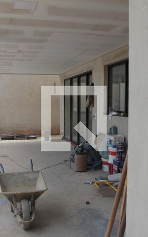 Casa à venda com 360m², 5 quartos e 4 vagasarea externa- piscina