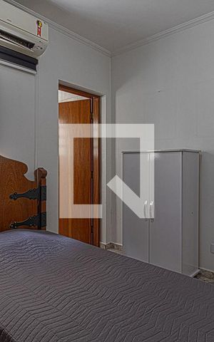 Casa para alugar com 220m², 3 quartos e 3 vagas Casa para alugar com 220m², 3 quartos e 3 vagasSuíte