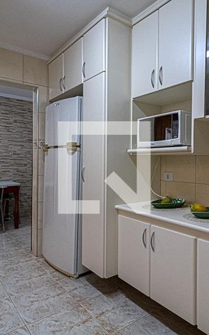 Casa para alugar com 220m², 3 quartos e 3 vagas Casa para alugar com 220m², 3 quartos e 3 vagasCozinha