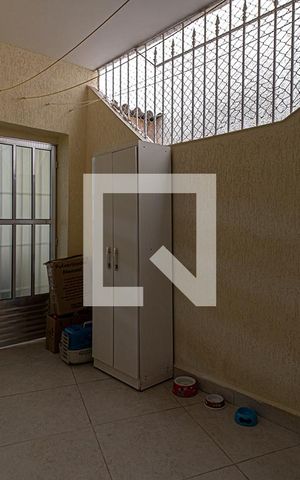 Casa para alugar com 220m², 3 quartos e 3 vagas Casa para alugar com 220m², 3 quartos e 3 vagasÁrea de serviço