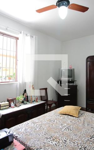 Casa à venda com 360m², 4 quartos e 2 vagasSuite