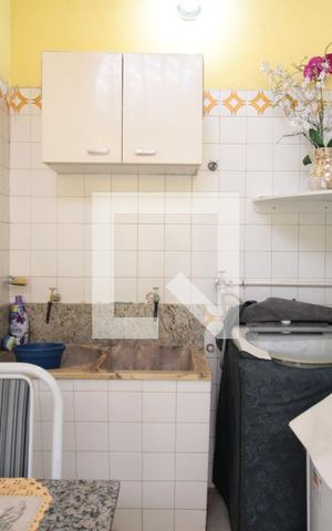 Casa à venda com 360m², 4 quartos e 2 vagasArea de Serviço