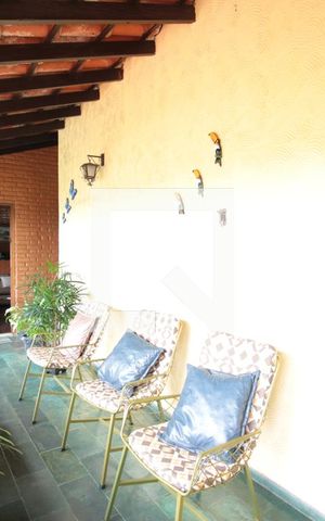 Casa à venda com 360m², 4 quartos e 2 vagasVaranda