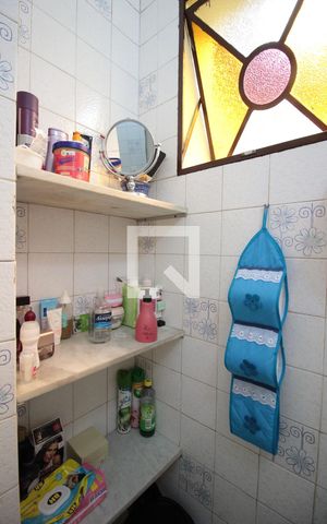 Casa à venda com 360m², 4 quartos e 2 vagasBanheiro Social