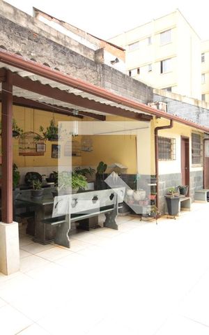 Casa à venda com 360m², 4 quartos e 2 vagasArea Externa