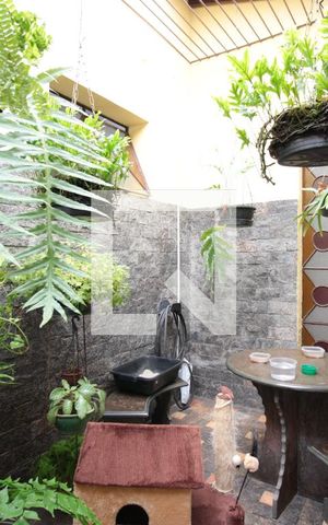 Casa à venda com 360m², 4 quartos e 2 vagasJardim de Inverno