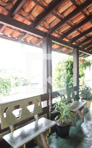 Casa à venda com 360m², 4 quartos e 2 vagasVaranda