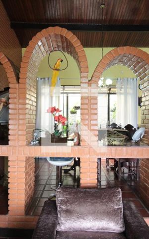 Casa à venda com 360m², 4 quartos e 2 vagasSala de Estar