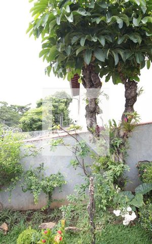 Casa à venda com 360m², 4 quartos e 2 vagasFachada