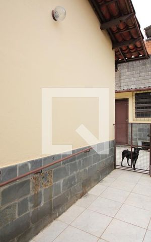 Casa à venda com 360m², 4 quartos e 2 vagasArea Externa