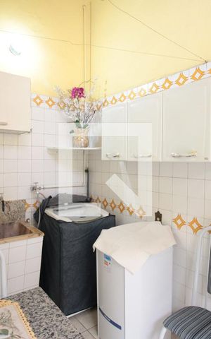 Casa à venda com 360m², 4 quartos e 2 vagasArea de Serviço