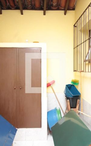 Casa à venda com 360m², 4 quartos e 2 vagasArea de Serviço