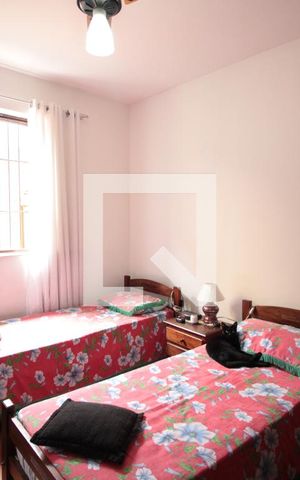 Casa à venda com 360m², 4 quartos e 2 vagasQuarto 1