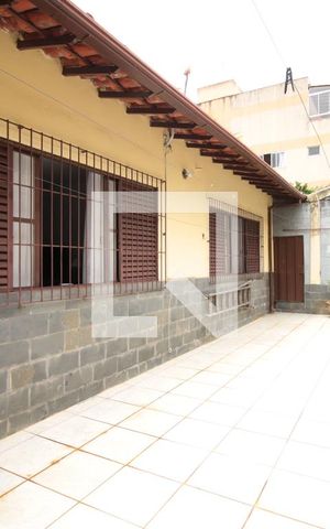 Casa à venda com 360m², 4 quartos e 2 vagasArea Externa