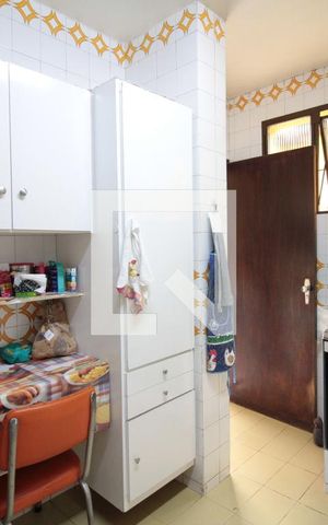 Casa à venda com 360m², 4 quartos e 2 vagasCozinha