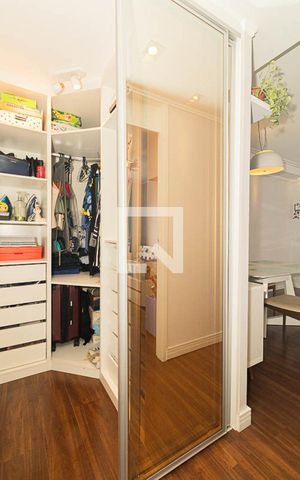 Apartamento à venda com 63m², 2 quartos e 1 vaga Apartamento à venda com 63m², 2 quartos e 1 vagaCorredor