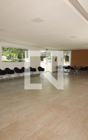 Apartamento à venda com 40m², 2 quartos e 1 vaga Apartamento à venda com 40m², 2 quartos e 1 vagaÁrea comum - Salão de festas