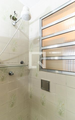 Apartamento para alugar com 80m², 1 quarto e sem vagaBanheiro