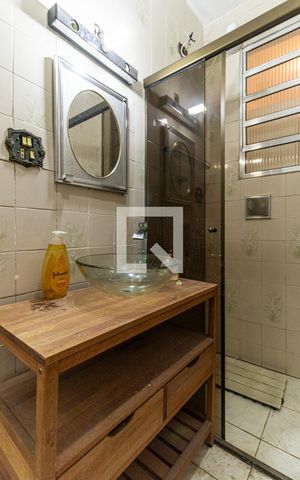 Apartamento para alugar com 80m², 1 quarto e sem vagaBanheiro