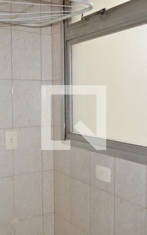 Apartamento à venda com 70m², 3 quartos e 1 vagaÁrea de Serviço