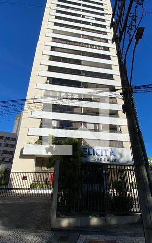 Apartamento para alugar com 84m², 3 quartos e 2 vagasFachada