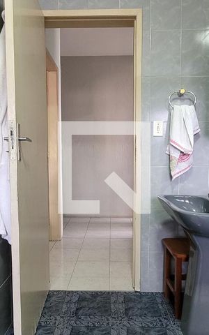 Casa à venda com 208m², 3 quartos e 3 vagas Casa à venda com 208m², 3 quartos e 3 vagasBanheiro