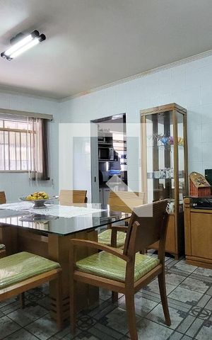Casa à venda com 208m², 3 quartos e 3 vagas Casa à venda com 208m², 3 quartos e 3 vagasSala de jantar