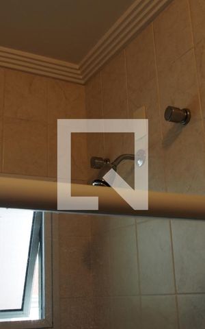 Casa à venda com 300m², 5 quartos e 4 vagasBanheiro da Suíte 4