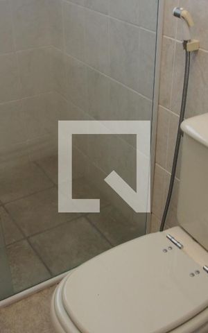Casa à venda com 300m², 5 quartos e 4 vagasBanheiro da Suíte 4