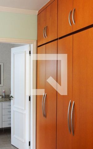 Casa à venda com 300m², 5 quartos e 4 vagasQuarto 2 - Suíte