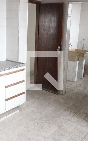 Apartamento para alugar com 90m², 2 quartos e sem vagaCozinha