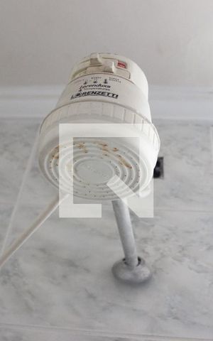 Apartamento para alugar com 90m², 2 quartos e sem vagaBanheiro