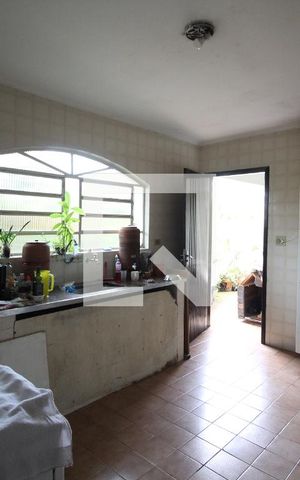 Casa à venda com 178m², 3 quartos e 3 vagasCozinha