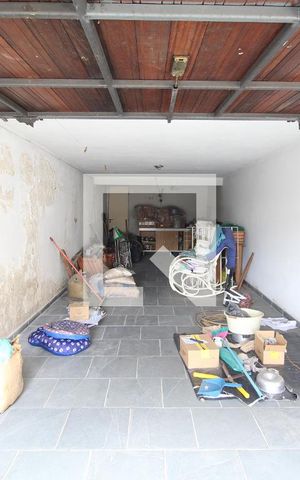 Casa à venda com 178m², 3 quartos e 3 vagasGaragem